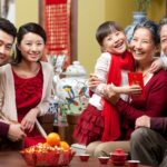 Gia đình sum vầy trong dịp Tết Nguyên Đán