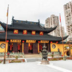 Chùa Phật Ngọc Thượng Hải: Một Kiệt Tác Tâm Linh và Kiến Trúc