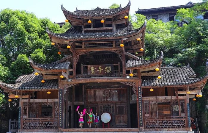 Cung điện Thổ Ty