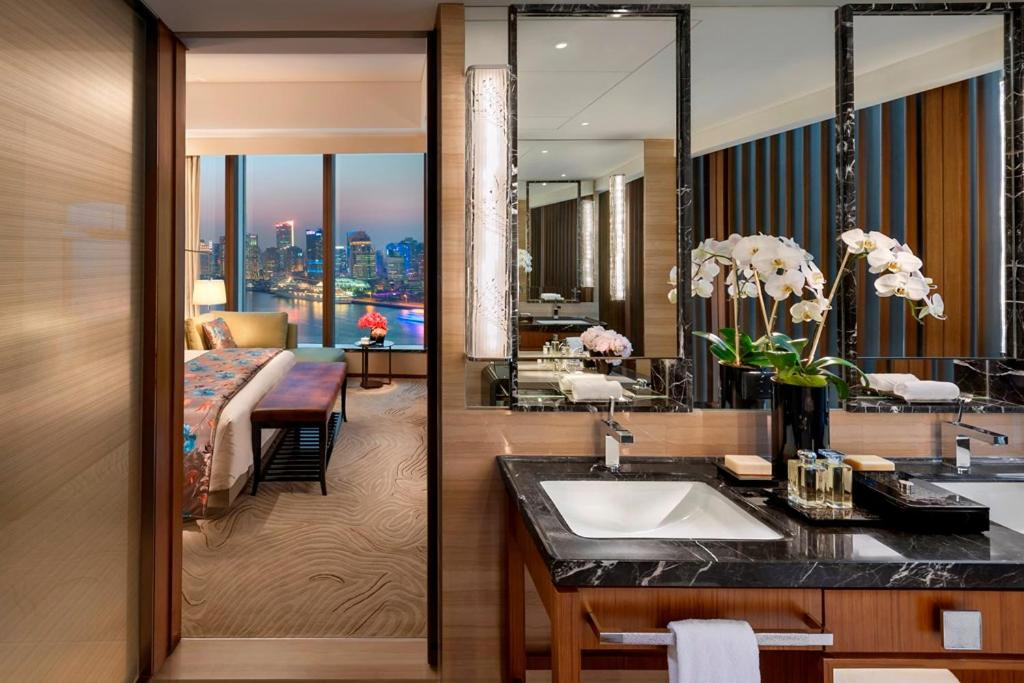 Sảnh khách sạn Mandarin Oriental Pudong sang trọng