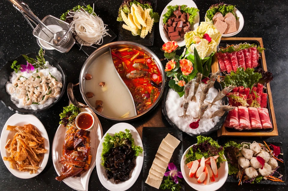 Lẩu Tứ Xuyên - cay nồng, ấm áp